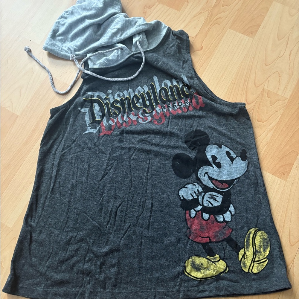 Disney Gray and Yellow Mickey Mouse Short Sleeve Tee